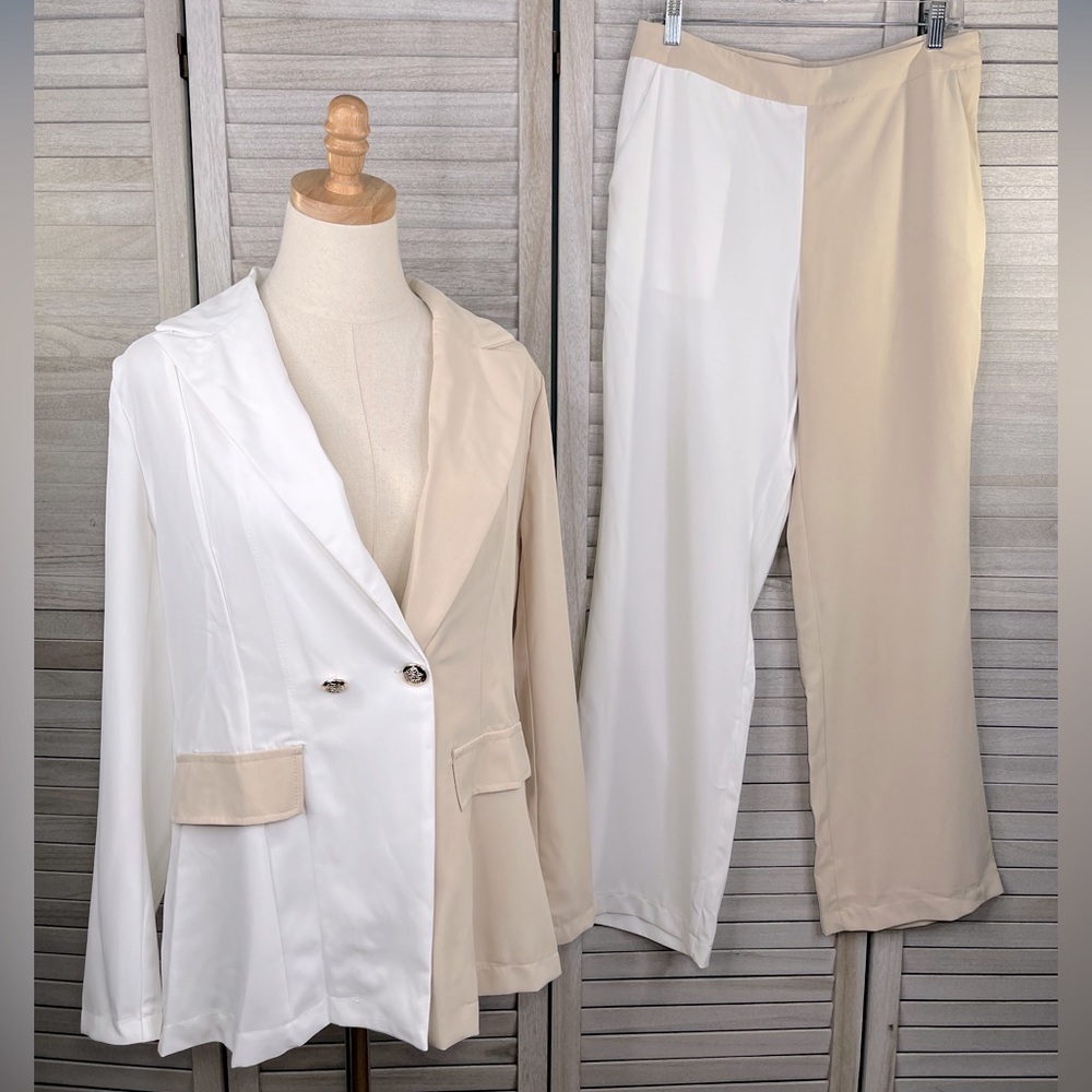 Blazer/Pants Set-Colorblock Tan & White
Women's - Large